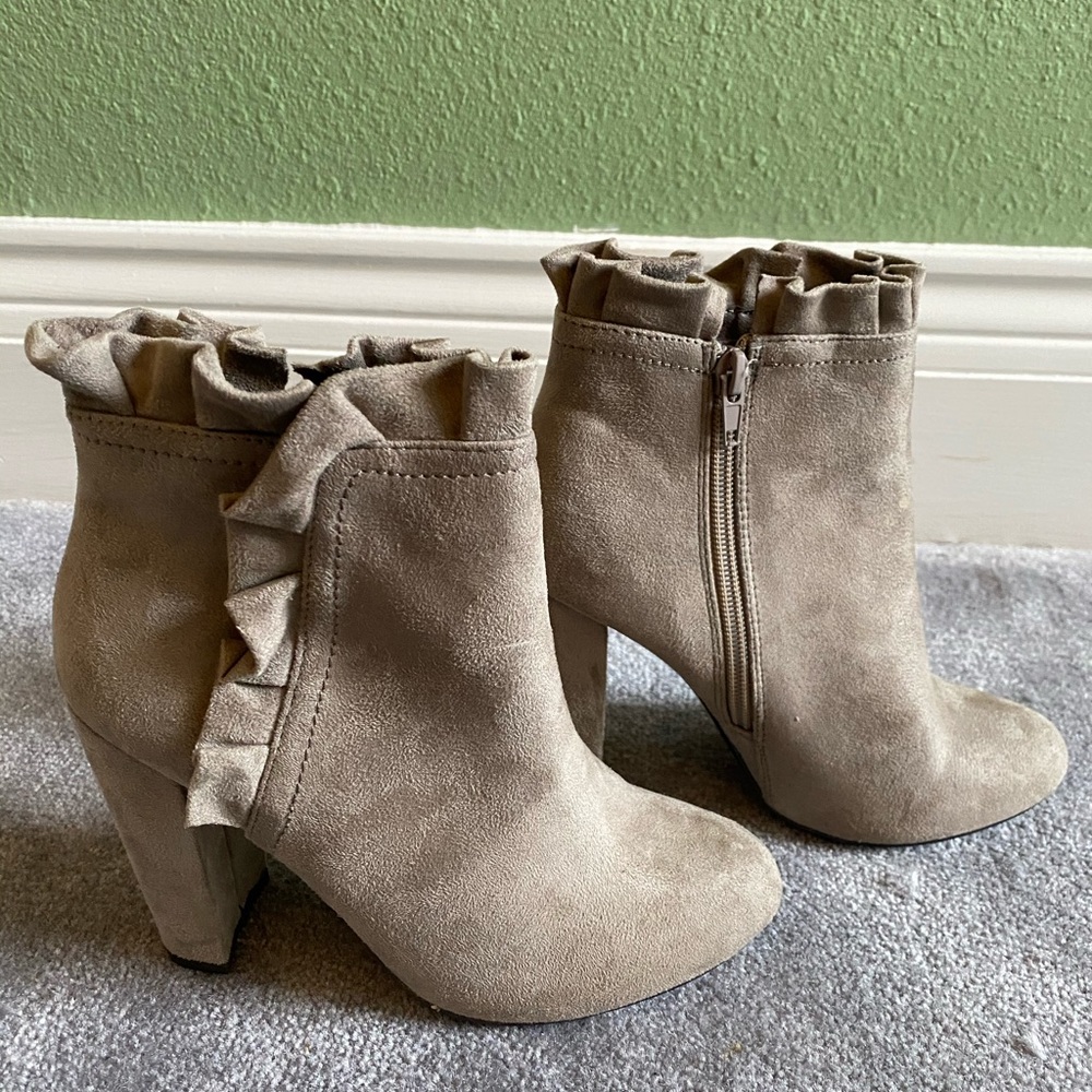 Booties - Picture 3 of 4